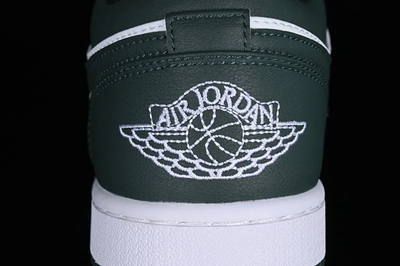 All categories Air Jordan Jordan series basketball shoes Air Jordan 1 Low Z version Air Jordan 1 Low "Olive Green" AJ1 Joe 1 olive green low-top basketball shoes DC0774-113